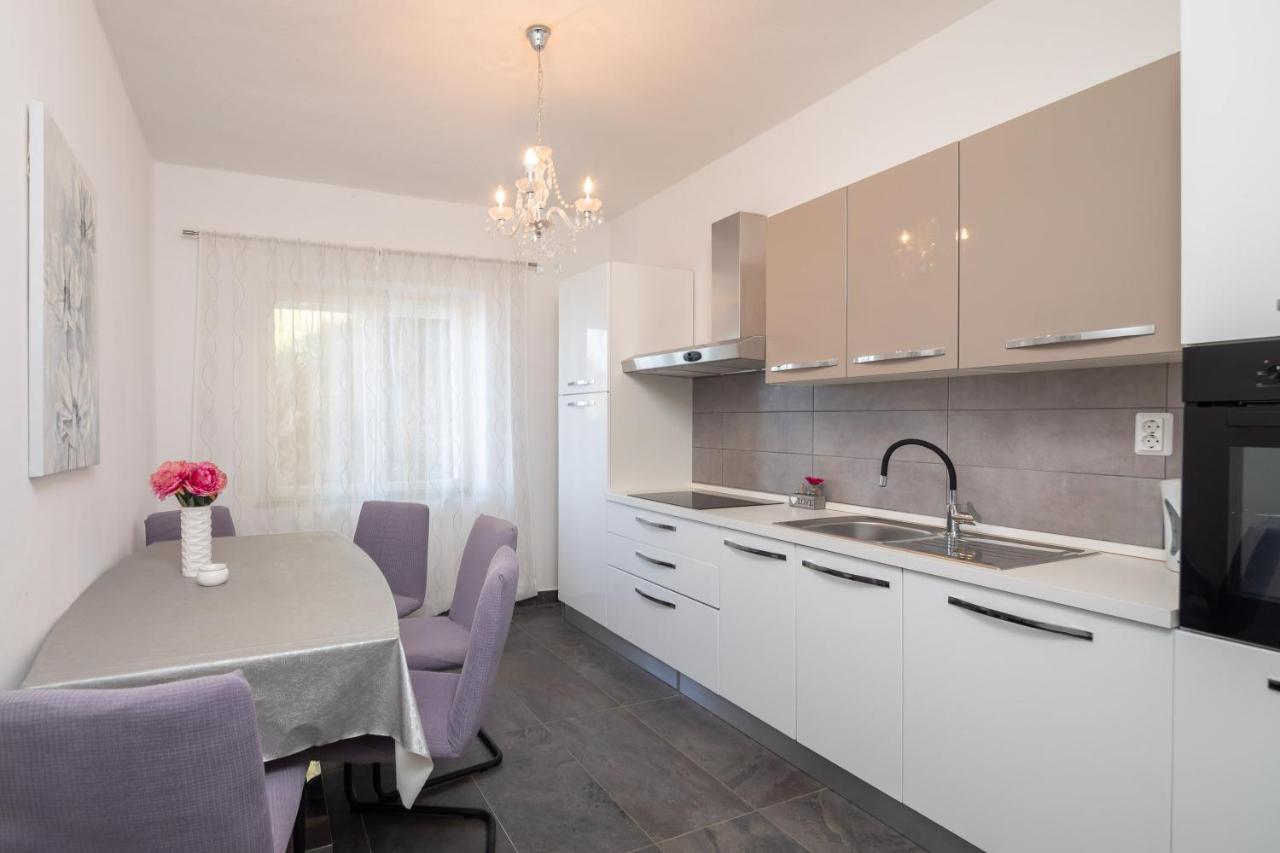 דוגי ראט Sky Way Apartments מראה חיצוני תמונה